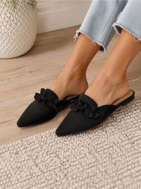 Journee Collection Kessie Black Ruffle Pointed Toe Mule Flats 8
